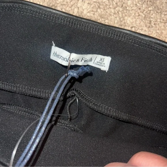 Abercrombie & Fitch Black Faux Leather Pull On Leggings Size XS NWT - Picture 8 of 10